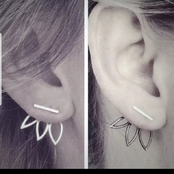 Lotus Ear jacket Gold - Picture 2 of 3